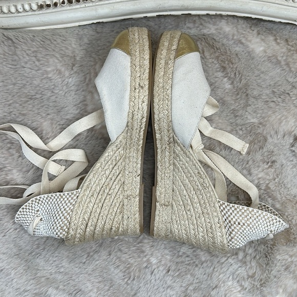 Mint & Rose | Espadrille for Anthropologie in Cream & Gold - Picture 4 of 12